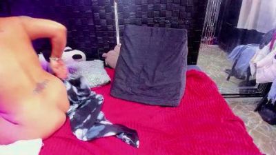 sara_hotxx live cam on Cam4