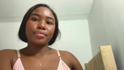 sara_muscle1 live cam on Cam4