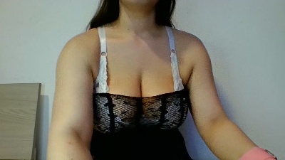 saraa88 live cam on Cam4
