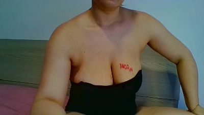 saraa88 live cam on Cam4