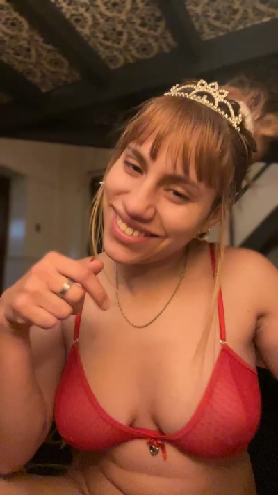 saraangelafern1 live cam on Cam4