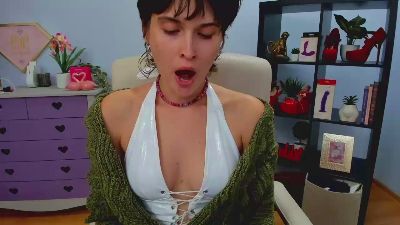 sarah_delight live cam on Cam4