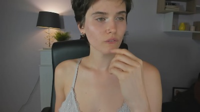 sarah_delight live cam on Cam4