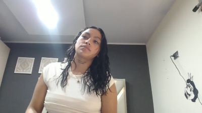 sarajohns live cam on Cam4