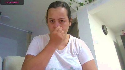 saramartinez30 live cam on Cam4