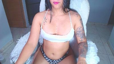 saraotalvaro live cam on Cam4
