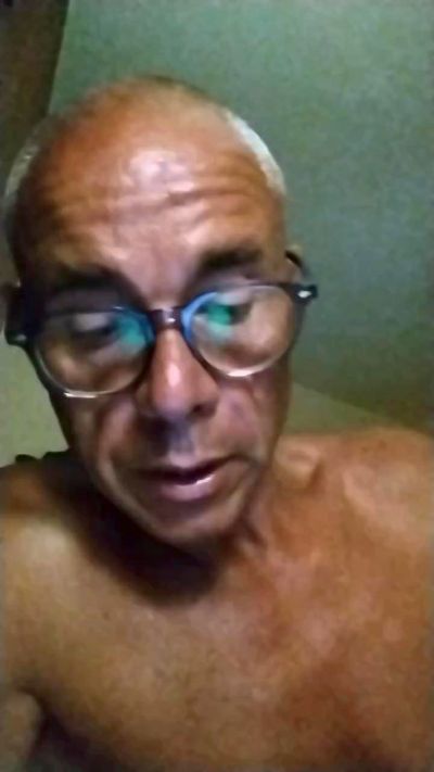 sasa1972busto live cam on Cam4