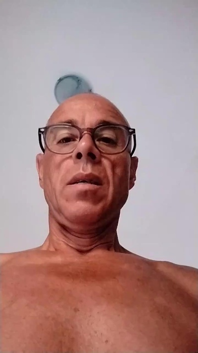 sasa1972busto live cam on Cam4