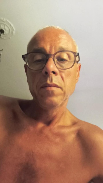 sasa1972busto live cam on Cam4
