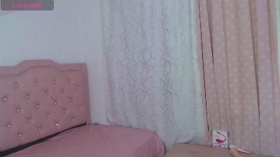 sasha_bigboobs live cam on Cam4