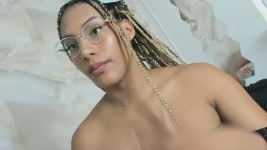 sasha_smith20 live cam on Cam4