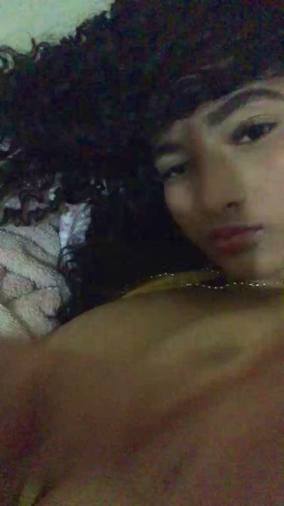 sashalis55 live cam on Cam4
