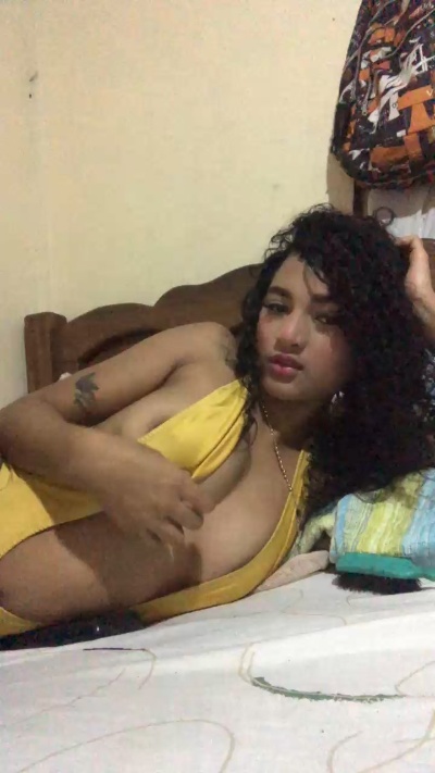 sashalis55 live cam on Cam4