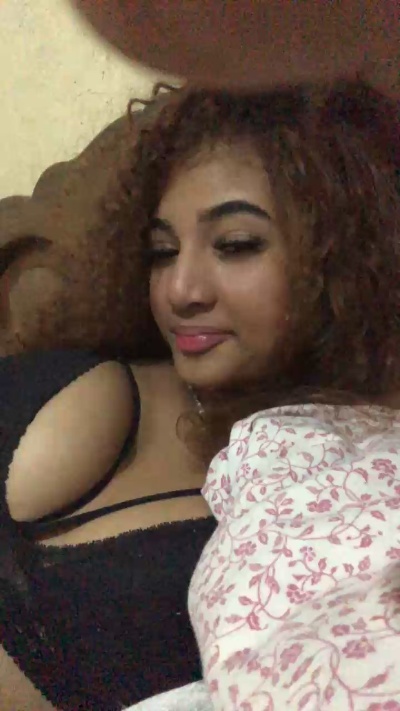 sashalis55 live cam on Cam4