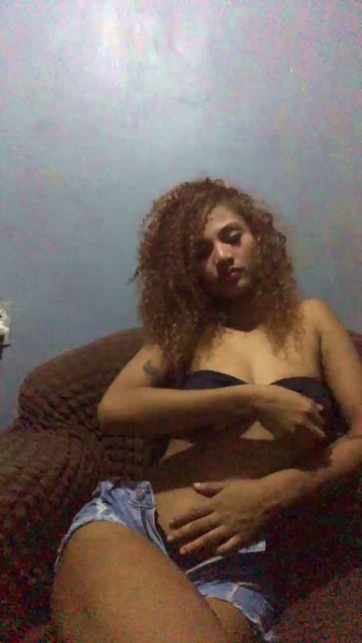 sashalis55 live cam on Cam4