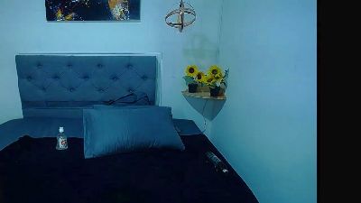 sasi_luna live cam on Cam4