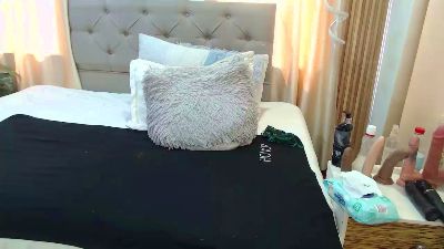 sasi_luna live cam on Cam4