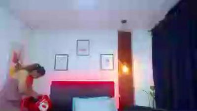 sasi_luna live cam on Cam4