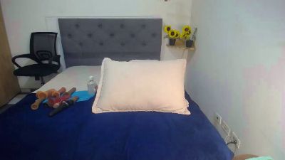 sasi_luna live cam on Cam4