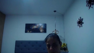 sasi_luna live cam on Cam4