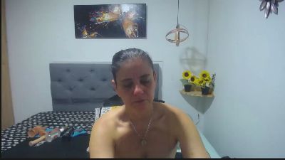 sasi_luna live cam on Cam4