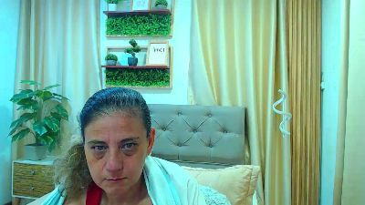 sasi_luna live cam on Cam4