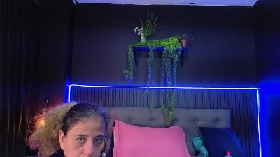 sasi_luna live cam on Cam4