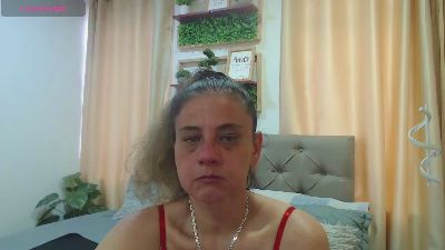 sasi_luna live cam on Cam4