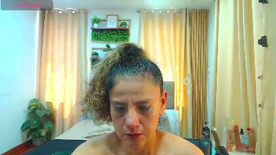 sasi_luna live cam on Cam4