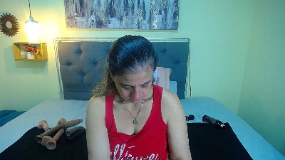 sasi_luna live cam on Cam4