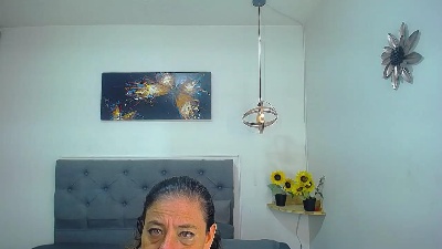 sasi_luna live cam on Cam4