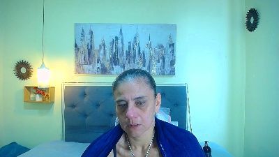 sasi_luna live cam on Cam4