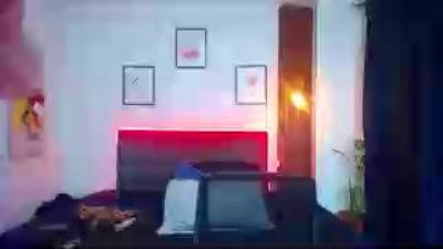 sasi_luna live cam on Cam4