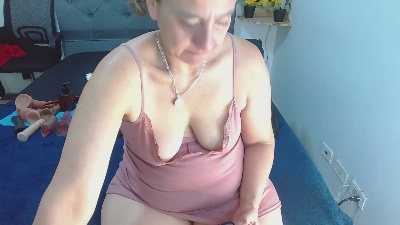 sasi_luna live cam on Cam4