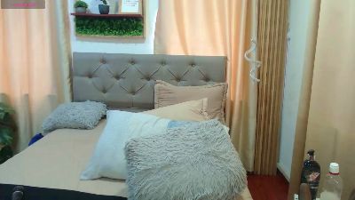 sasi_luna live cam on Cam4
