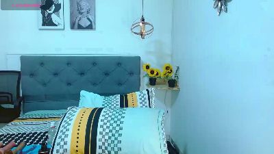 sasi_luna live cam on Cam4