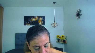 sasi_luna live cam on Cam4