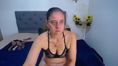 sasi_luna live cam on Cam4