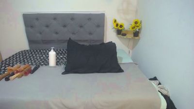 sasi_luna live cam on Cam4