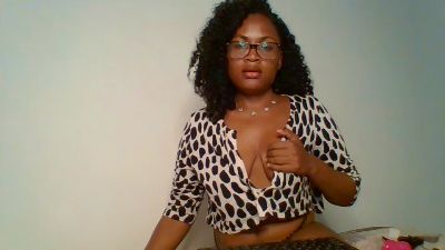 sassy_angels live cam on Cam4
