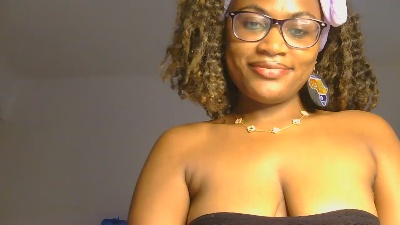 sassy_angels live cam on Cam4