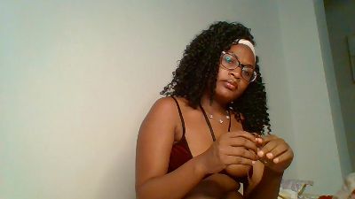 sassy_angels live cam on Cam4