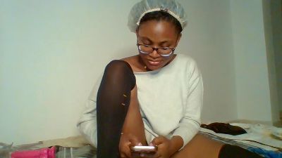 sassy_angels live cam on Cam4