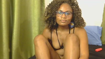 sassy_angels live cam on Cam4