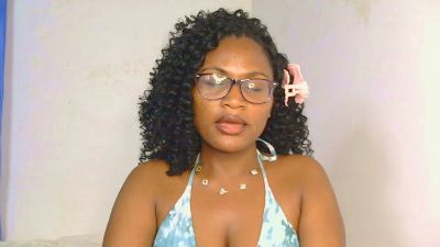 sassy_angels live cam on Cam4