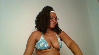 sassy_angels live cam on Cam4