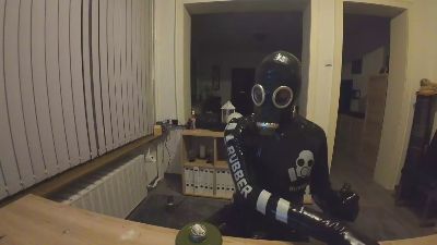 sau_rubber live cam on Cam4