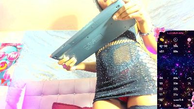 scarlet_snout live cam on Cam4