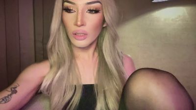 scarletwhitex live cam on Cam4