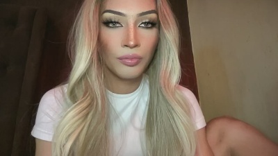 scarletwhitex live cam on Cam4